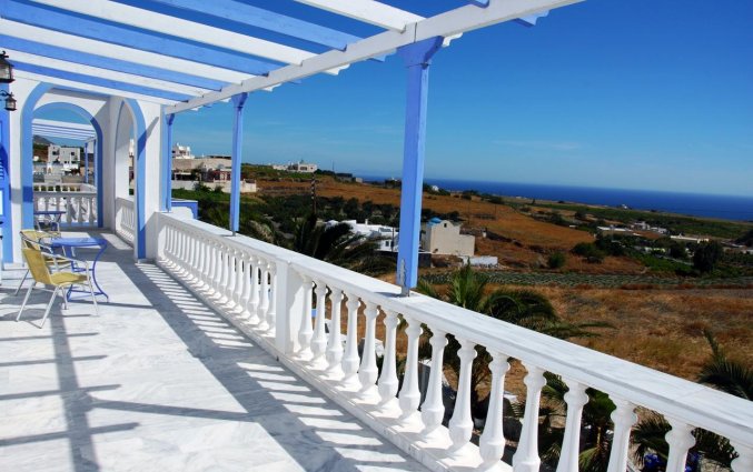 Balkon van Hotel Stavros Villas op Santorini
