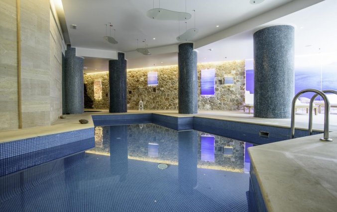 Binnenzwembad Hotel La Mer Deluxe & Spa