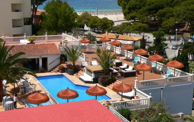 Zwembad van hotel Boutique Bon Repos in Mallorca