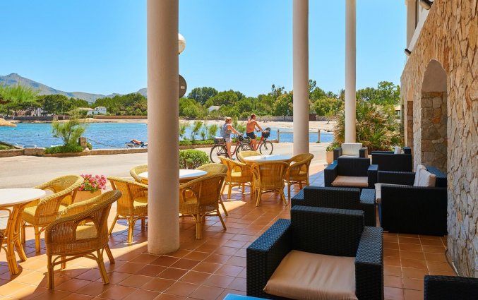 Terras van Hotel Moré op Mallorca