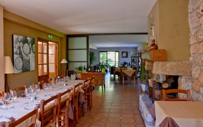 Restaurant van hotel Des Deux Sorru in Corsica