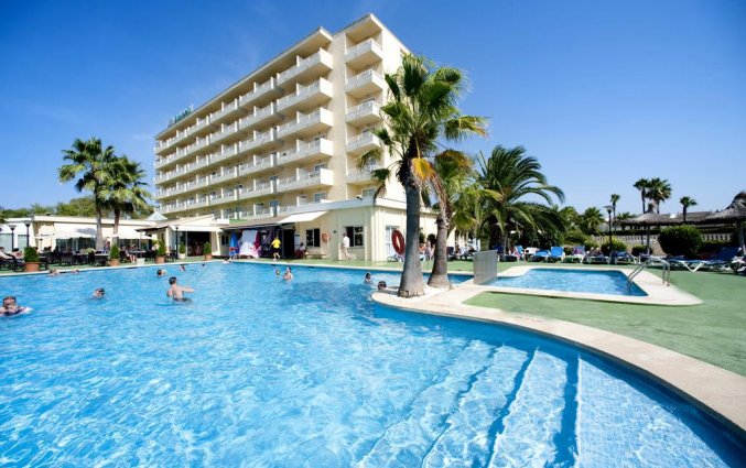 zwembad van hotel Grupotel Amapola op Mallorca