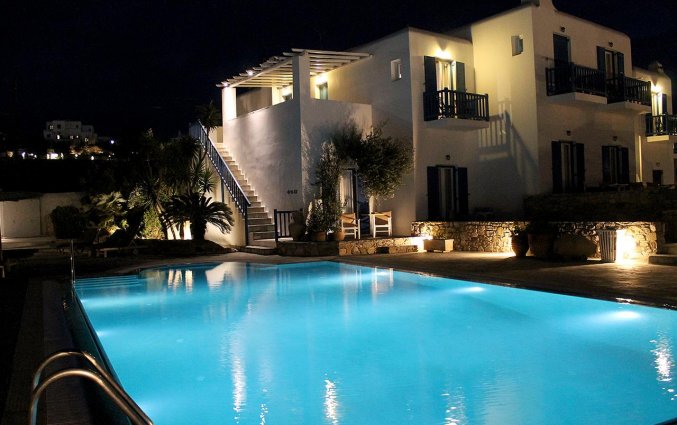 Buitenzwembad van Hotel Vienoula's Garden op Mykonos