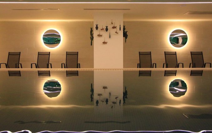 Binnenzwembad van hotel Electra Palace Rhodos
