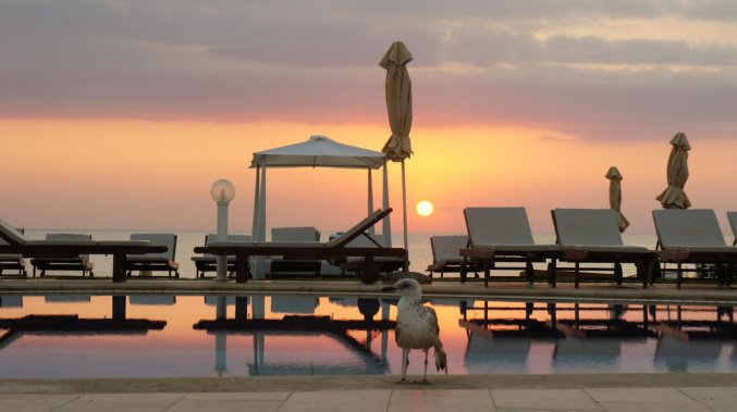 Terras van Hotel Kiani Beach Resort op Kreta