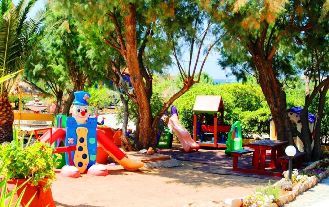 Speelruimte voor kinderen bij Zorbas Hotel Beach Village op Kreta