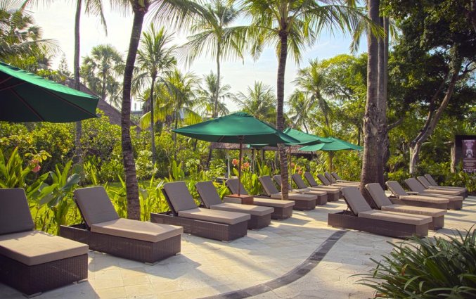Lounge van hotel Legian Beach in Bali