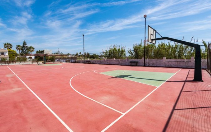 Basketbalveld van Hotel Gaia Garden op Kos