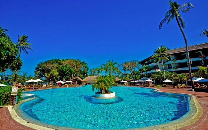 Zwembad van Hotel Prama Sanur Beach Bali