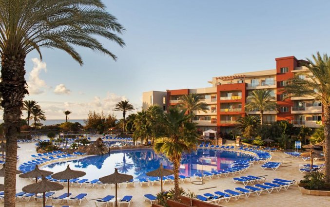 Zwembad van Elba Carlota Beach and Convention Resort in Fuerteventura