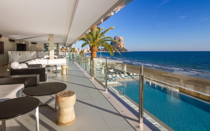 Zwembad van Hotel Gran Hotel Sol y Mar in Alicante