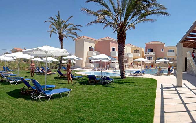 Zwembad van Hotel Adelais op Kreta