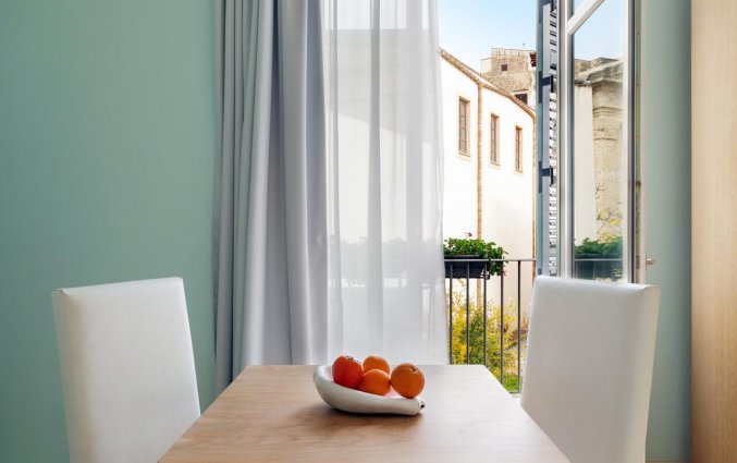 Kamer met balkon van Hotel Palazzo Brunaccini op Sicilië