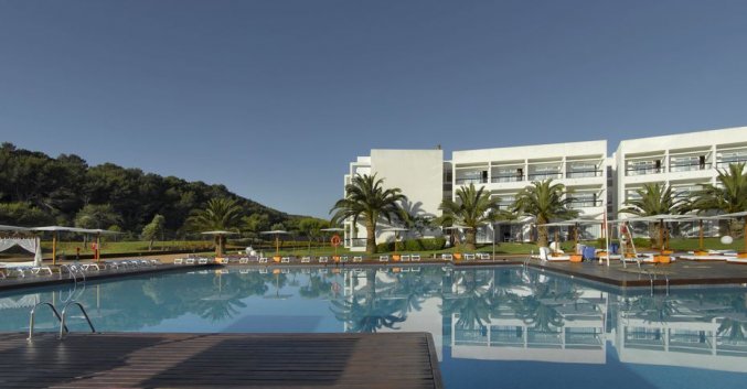 Buitenzwembad van Resort en Spa Grand Palladium op Ibiza