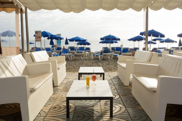 Terras van Hotel Mogan Princess & Beach Club op Gran Canaria