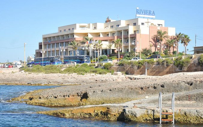 Buitenkant van Hotel Labranda Riviera Premium Resort Spa op Malta
