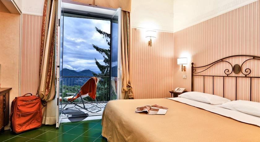 Tweepersoonskamer van Hotel Scapolatiello in Amalfi