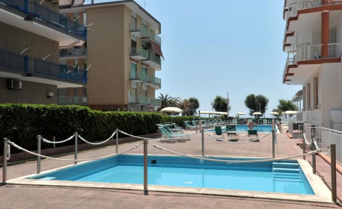 Kinderzwembad Hotel Pietra di Luna