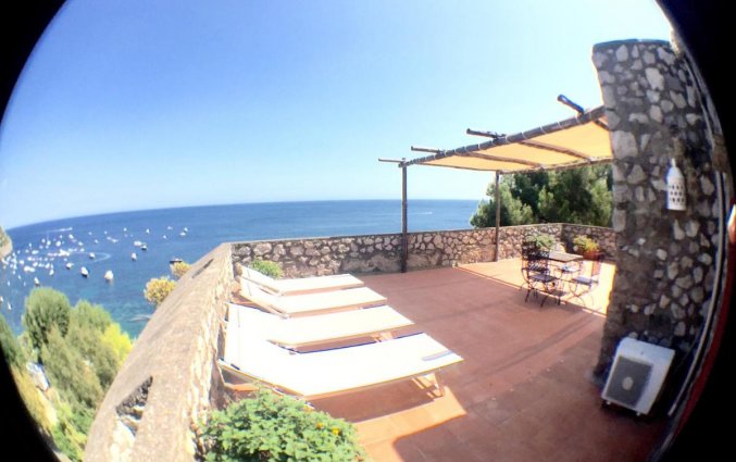 Dakterras met uitzicht op Vakantiepark Villaggio Residence Nettuno