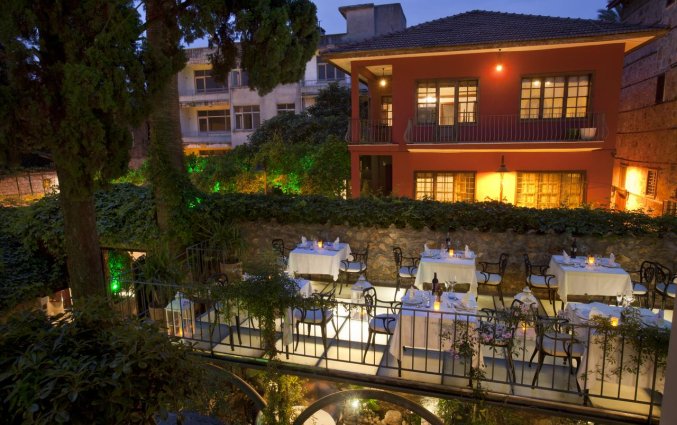 Terras van Hotel Alp Pasa in Antalya