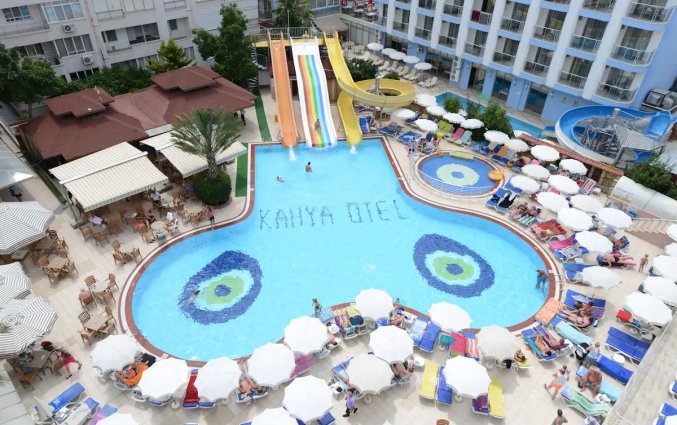 Buitenzwembad van Hotel Kahya in Alanya