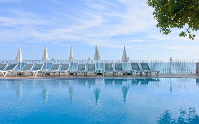 Zwembad van Hotel Floria Beach in Alanya