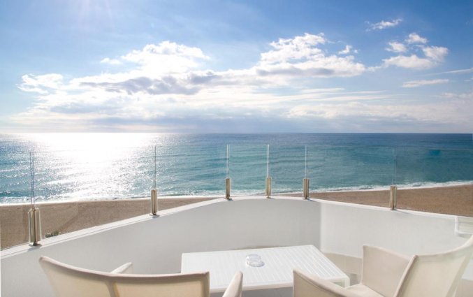 Balkon van Hotel ALEGRIA Mar Mediterrania aan de Costa Brava