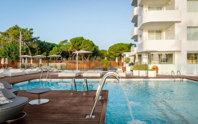 Buitenzwembad van Hotel ALEGRIA Mar Mediterrania aan de Costa Brava