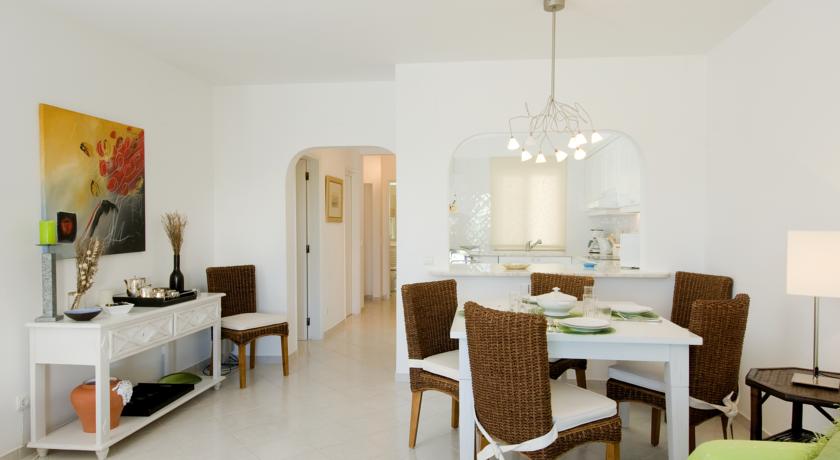 Woonkamer van een appartement van Resort Balaia Golf Village in Algarve