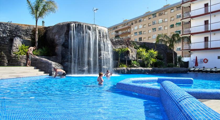 Zwembad van Hotel Papi aan de Costa Brava 