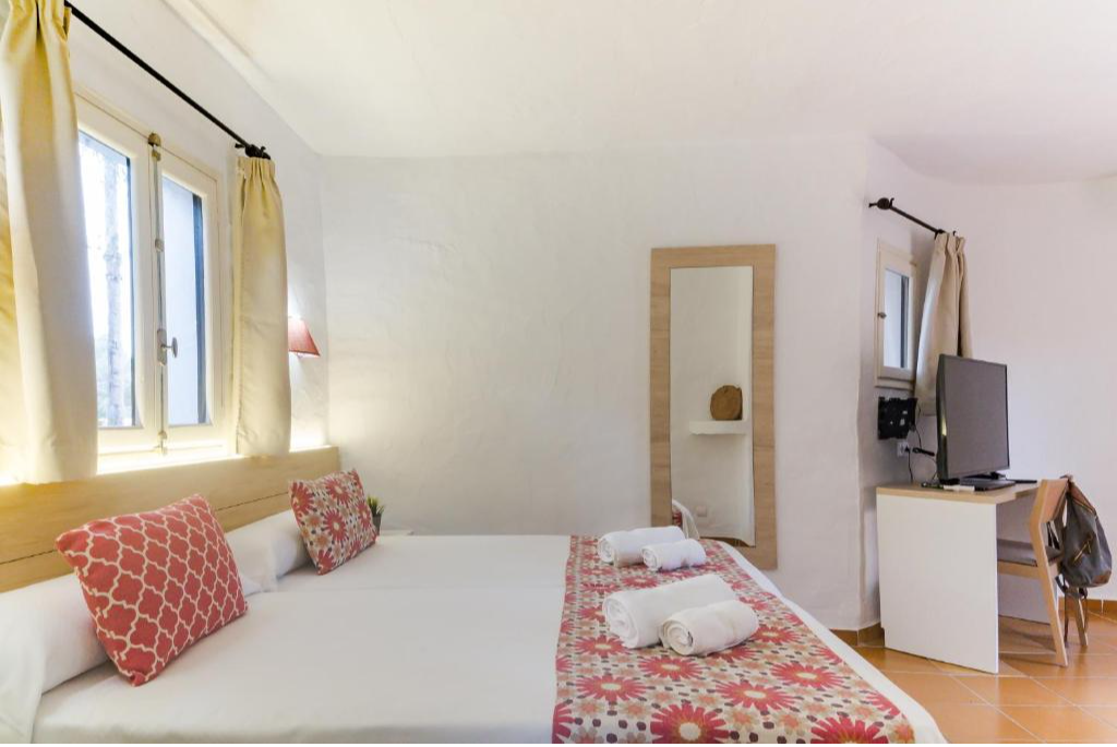 Kamer van Hotel Cala Martina by LLUM op Ibiza