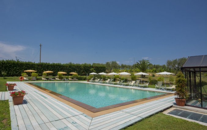 Zwembad van Hotel Agriturismo Corte Benedetto in Toscane