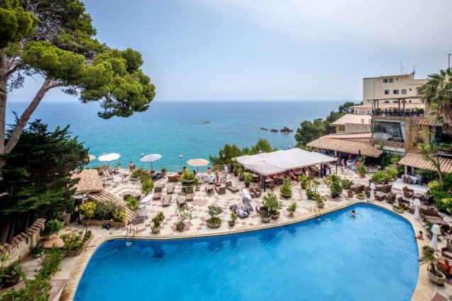Zwembad van hotel Cap Roig in Platja d'Aro