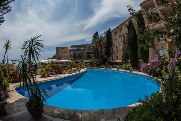 Zwembad van hotel Cap Roig in Platja d'Aro