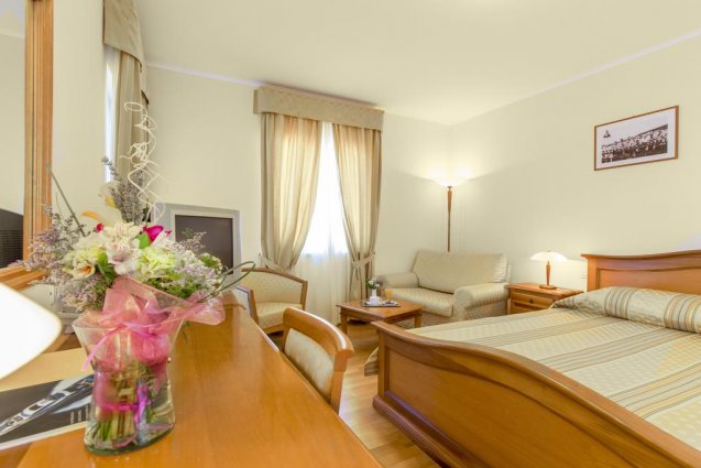 Tweepersoonskamer van Hotel Spongiola in Dalmatië