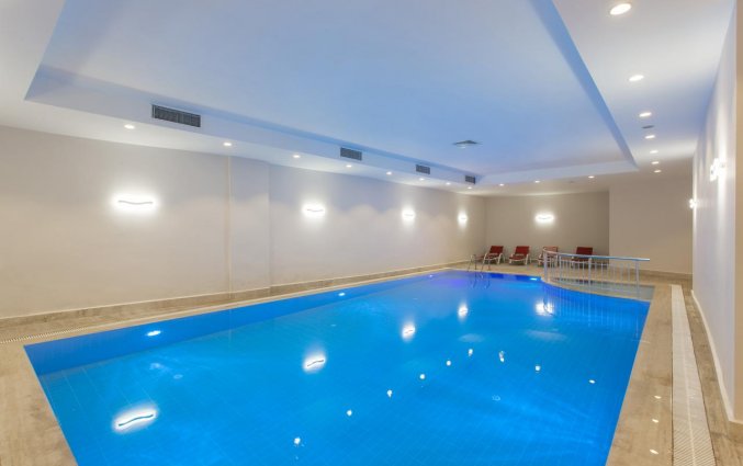Binnenzwembad van Hotel Club Falcon in Antalya