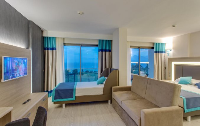Slaapkamer van Hotel Club Falcon in Antalya