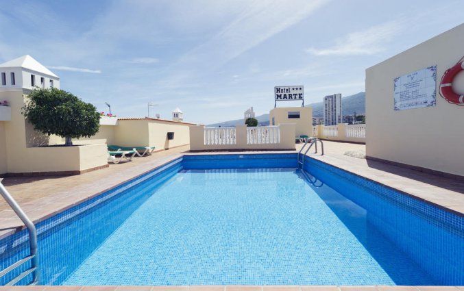 Zwembad van Hotel Marte Tenerife