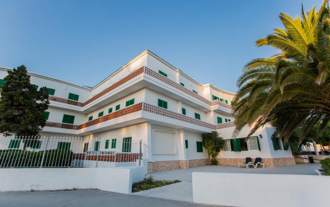 Buitenkant van Hotel Tagomago op Ibiza